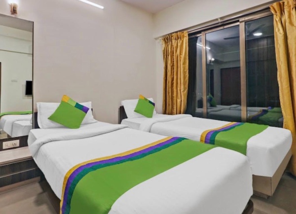 3 Bedroom Service Apartment Near Asian Heart Hospital BKC Bandra - Comfortable Monthly Stay for Patients and Families